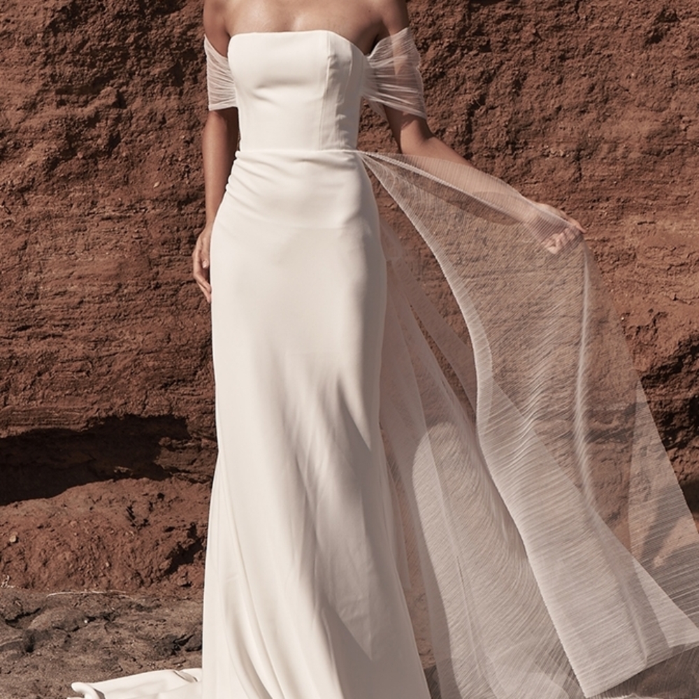 WHIT Off-Shoulder Cream Wedding Dress